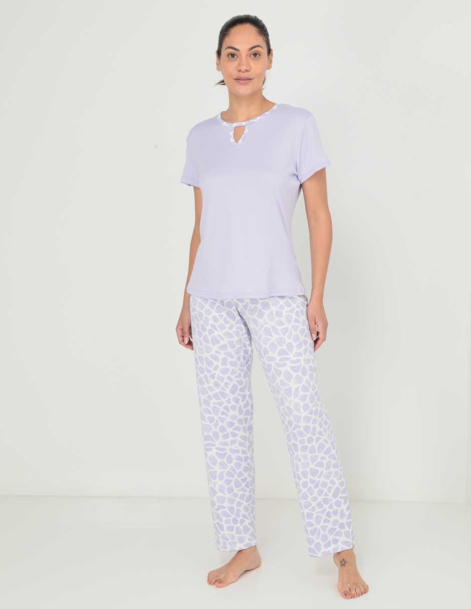 Conjunto pijama Weekend Essentials para mujer